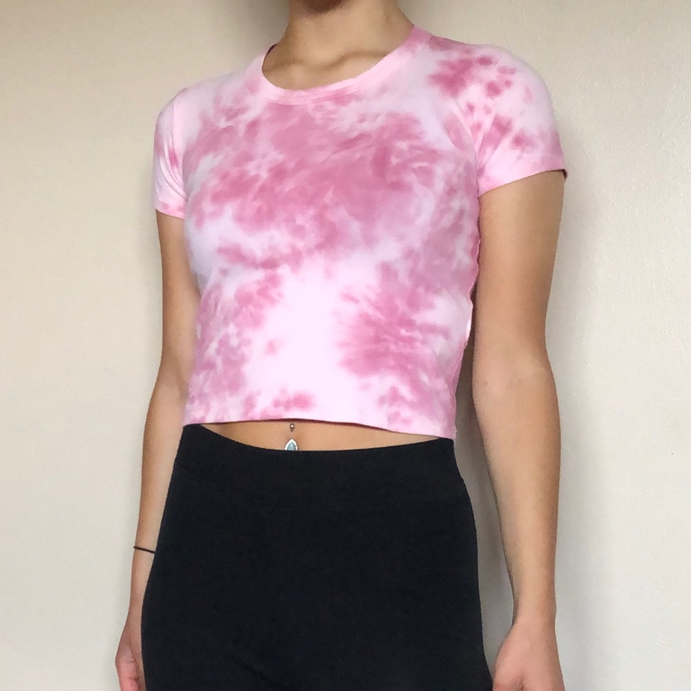 🌞(2/$15) PacSun Womens Pink Tie Dye Crop Top